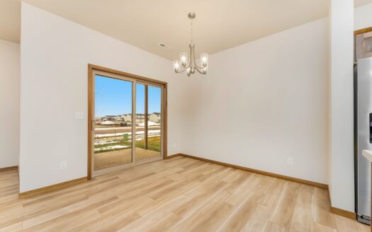 6148 Bison (End Unit)