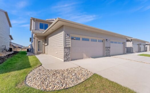 6147 Bison Pl. (End Unit)